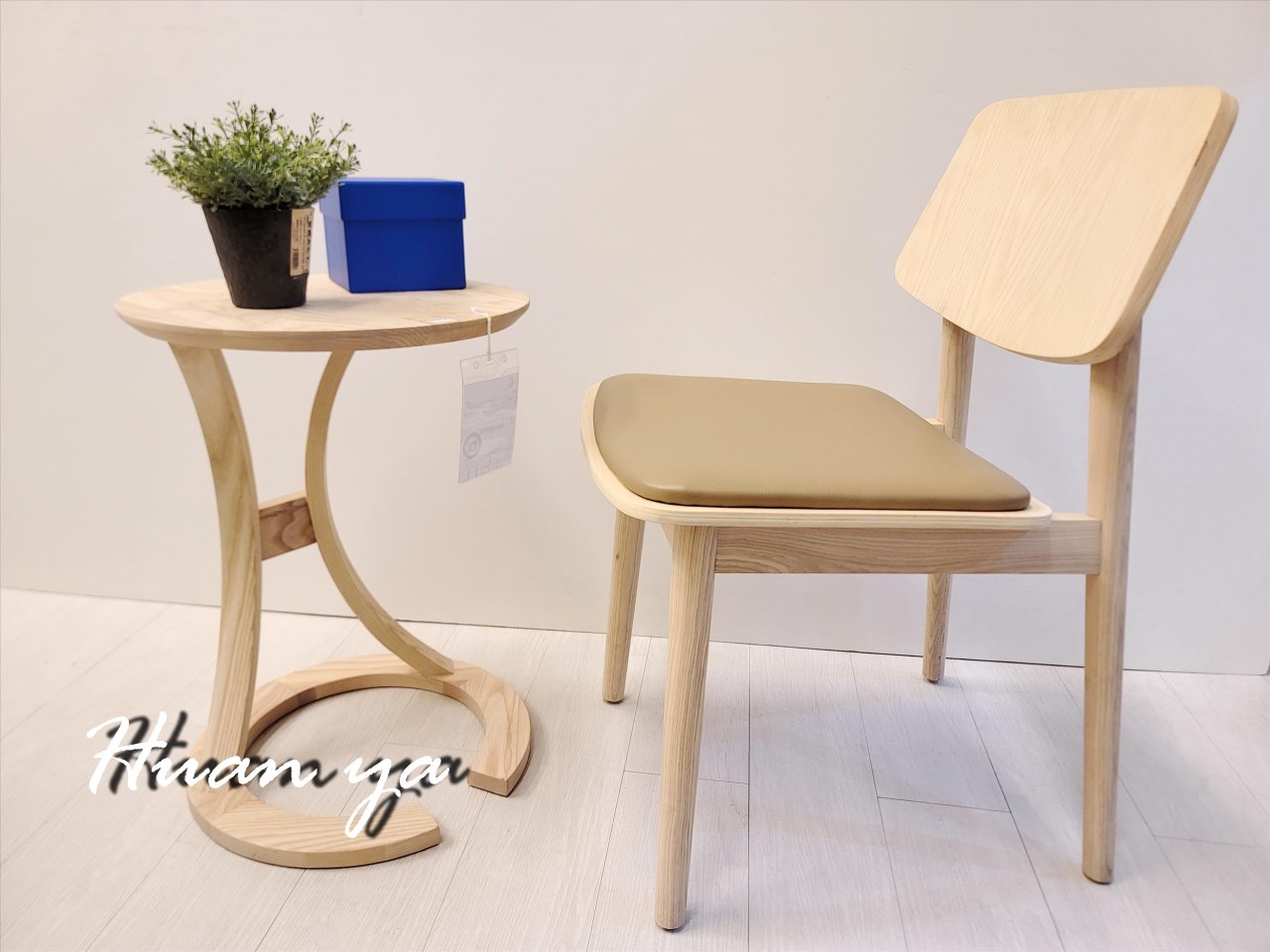 麥斯北歐栓木全實木餐椅