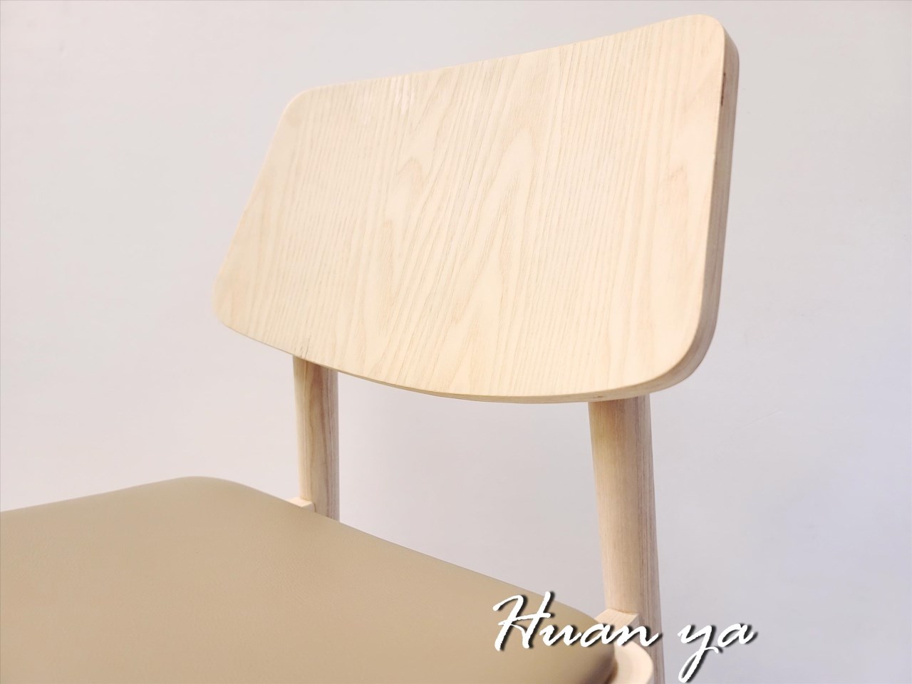 麥斯北歐栓木全實木餐椅