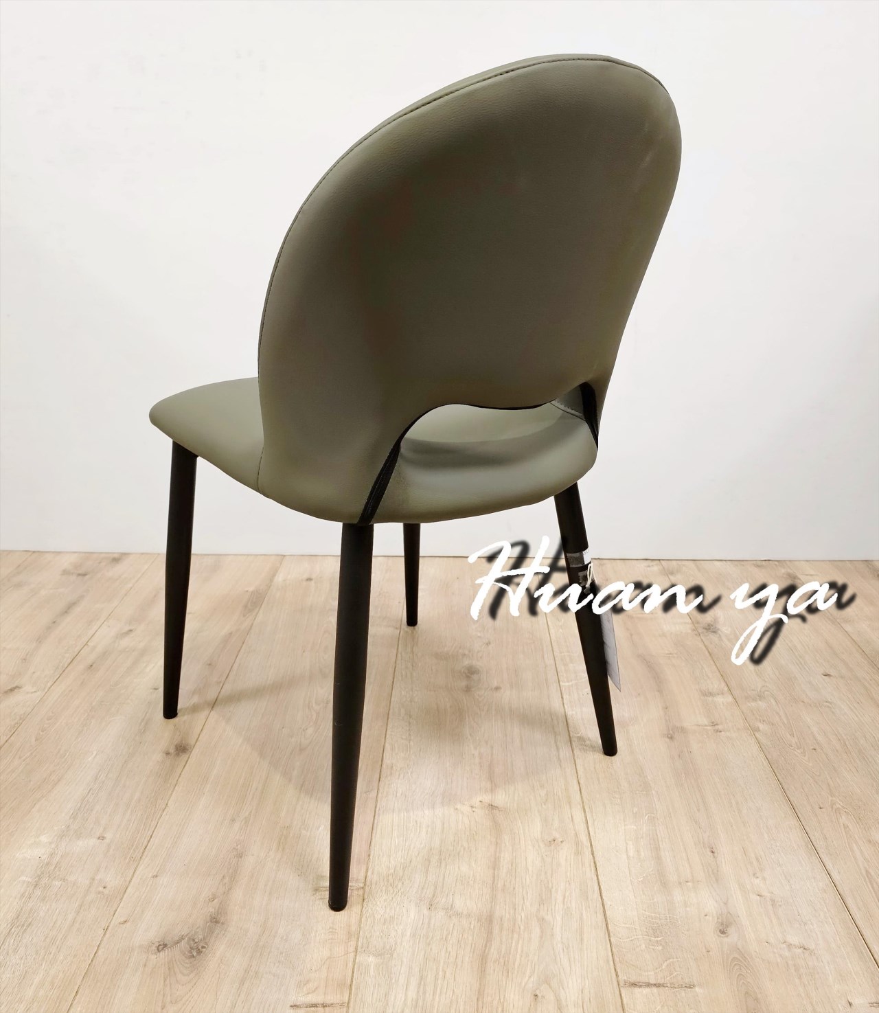 米洛經典復刻餐椅
