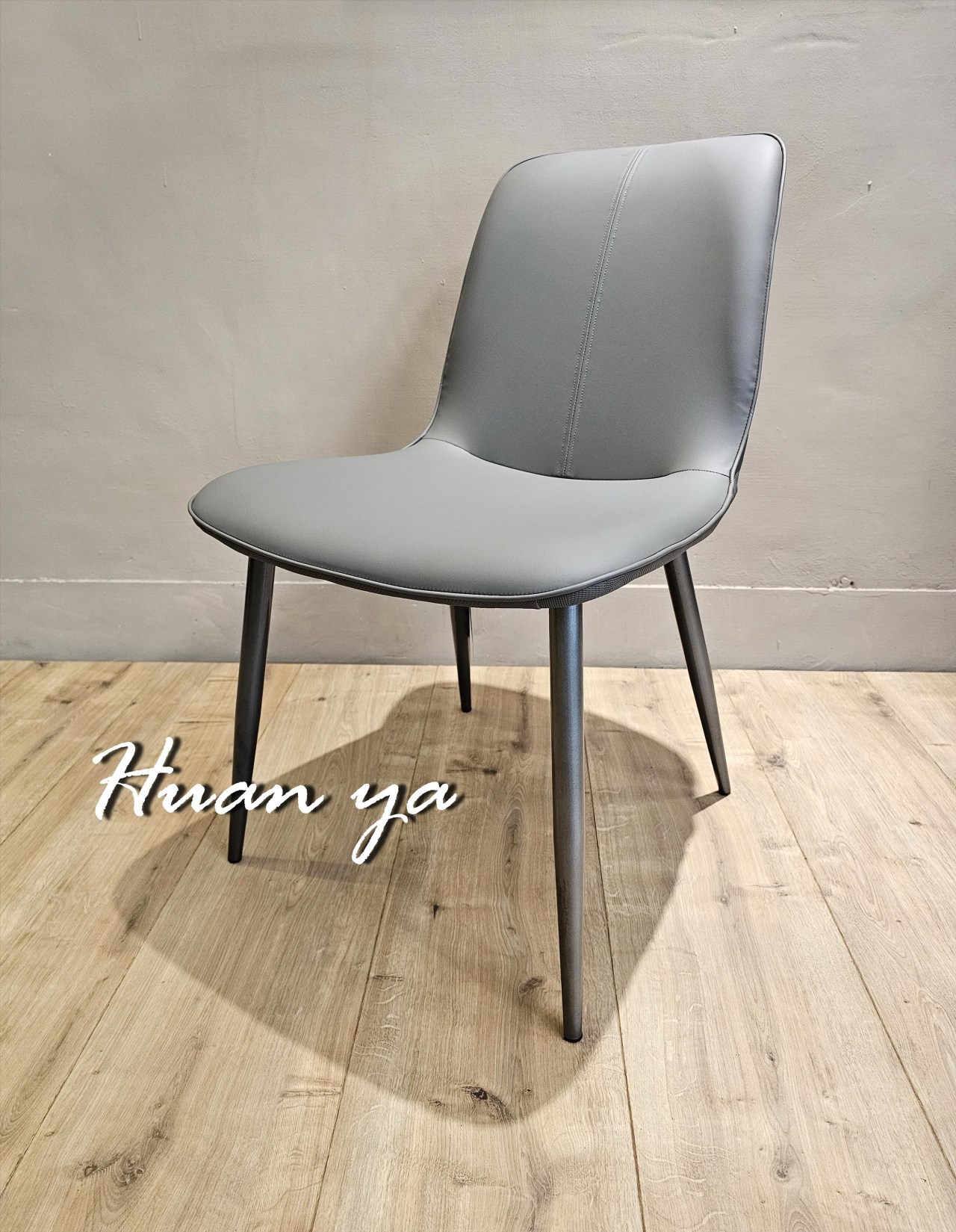 迪克餐椅【金棕色】